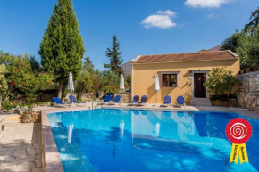 Heliopetra studios, small village close to beaches